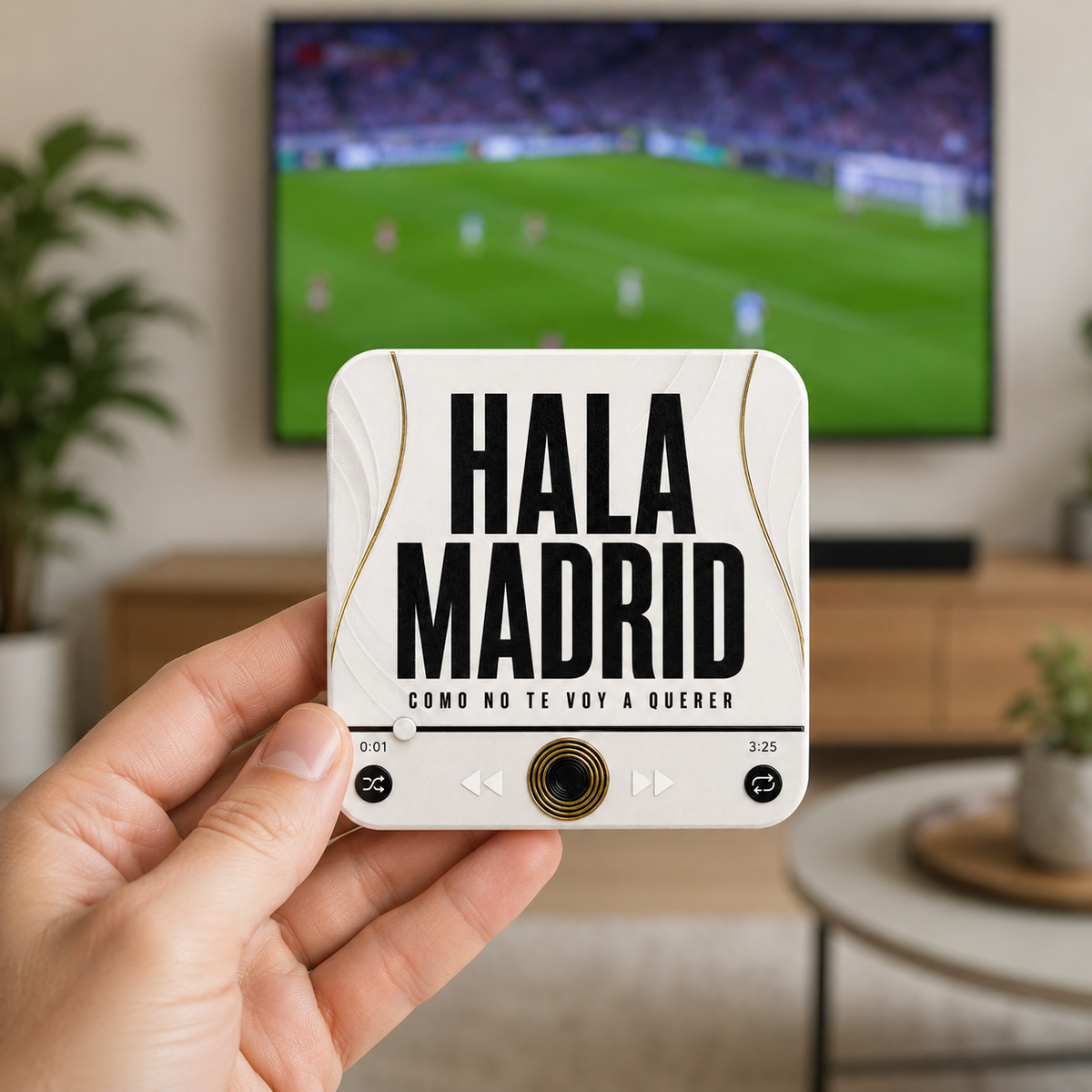 Aimant sonore football Madrid Blanco — dans la main