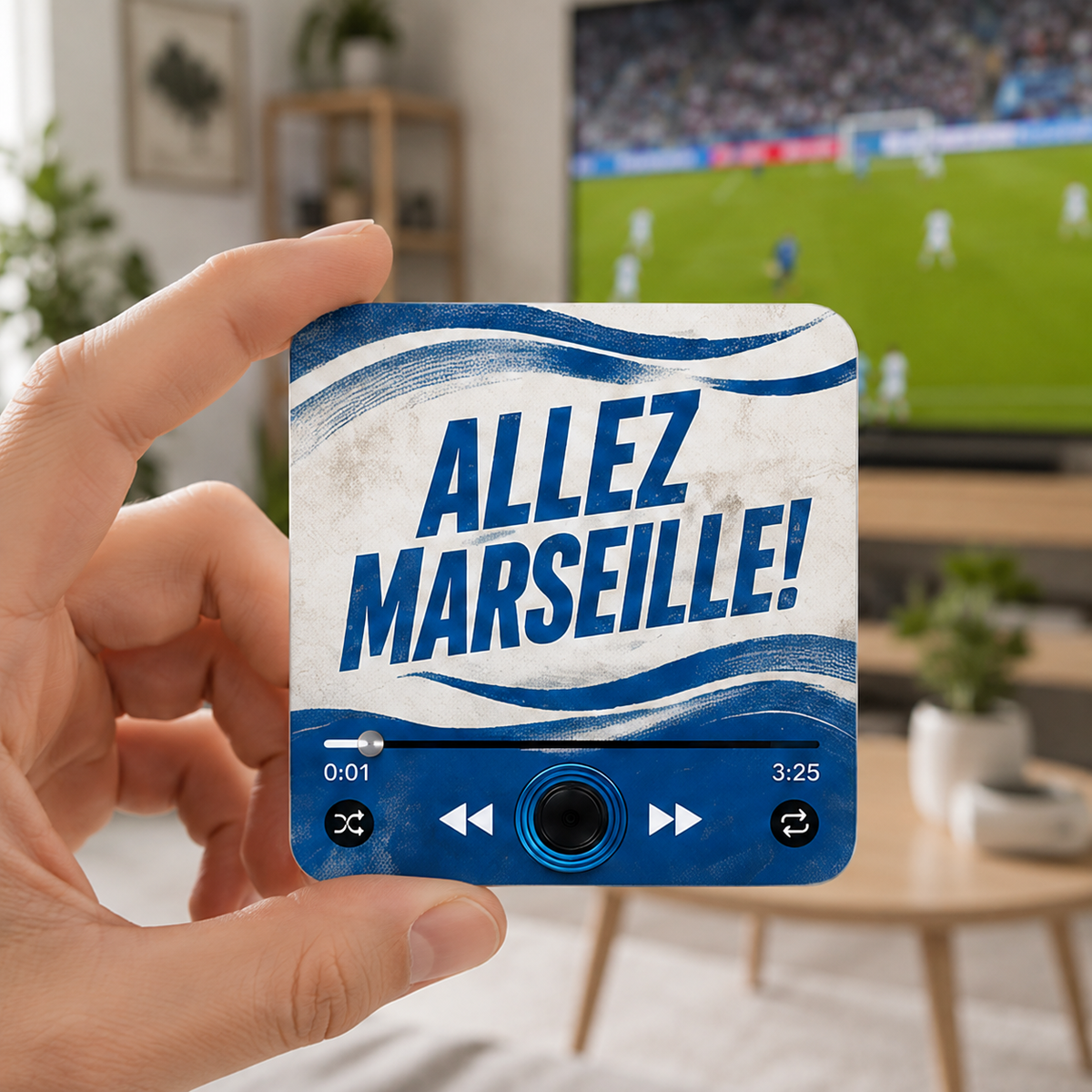 Marseille sound magnet held in hand